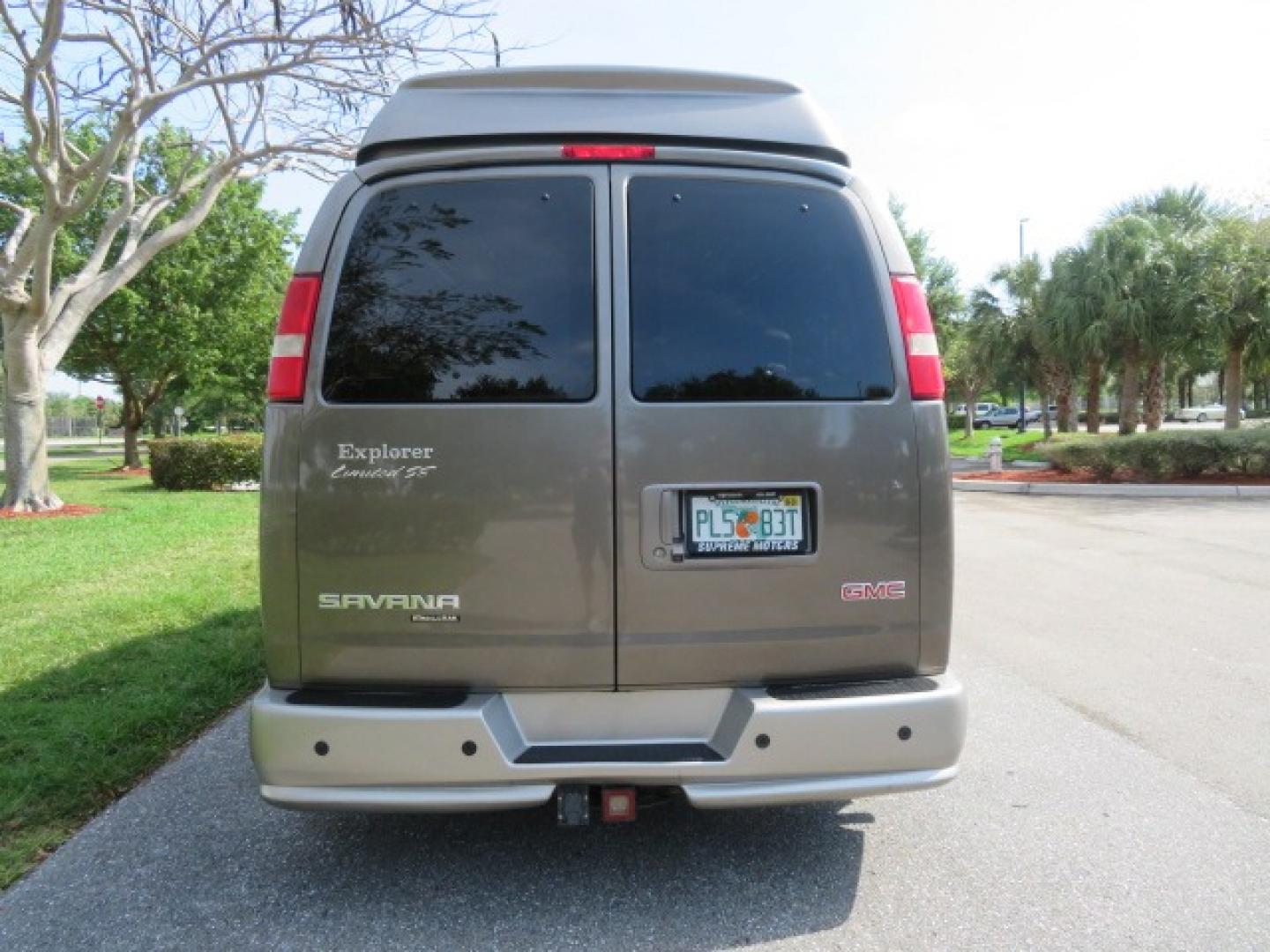 2013 /Beige Two Tone GMC Savana RV G1500 3LT (1GDS7DC45D1) with an 5.3L V8 OHV 16V engine, 4-Speed Automatic transmission, located at 4301 Oak Circle #19, Boca Raton, FL, 33431, (954) 561-2499, 26.388861, -80.084038 - You are looking at a Gorgeous 2013 GMC Savana 1500 High Top Conversion Van Explorer Limited SE Package Handicap Wheelchair Conversion Van with 72K Original Miles, Side Entry Braun Millennium Series Wheelchair Lift, Rubber Floor, Q-Straint Tie Down System, Navigation, Back Up Camera, Huge flat Screen - Photo#15